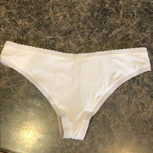 Lululemon 🍋 bathing suit bottoms